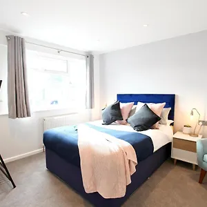 Apartment Stylish Pad