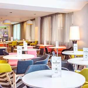 Hotel Ibis Styles London Heathrow Airport ***