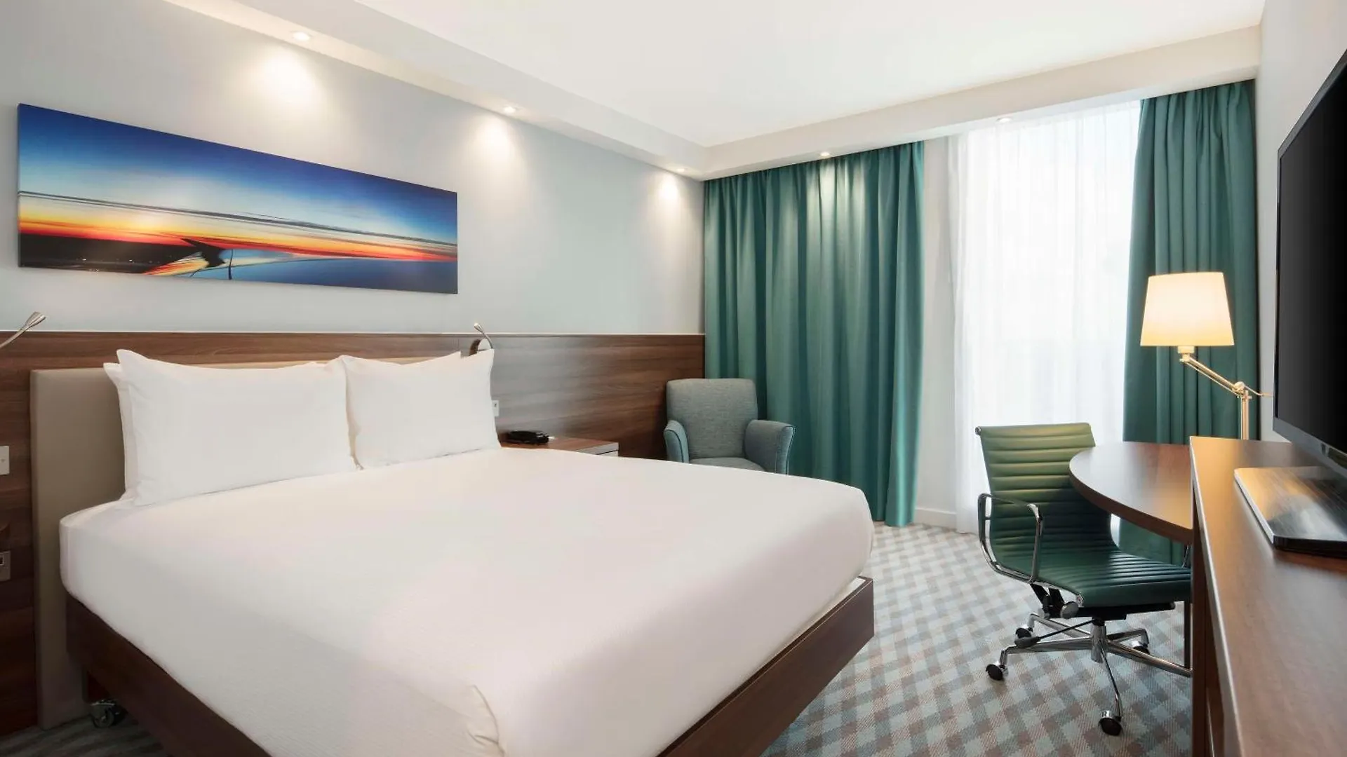 Hampton By Hilton London Stansted Airport Hotel Stansted Mountfitchet