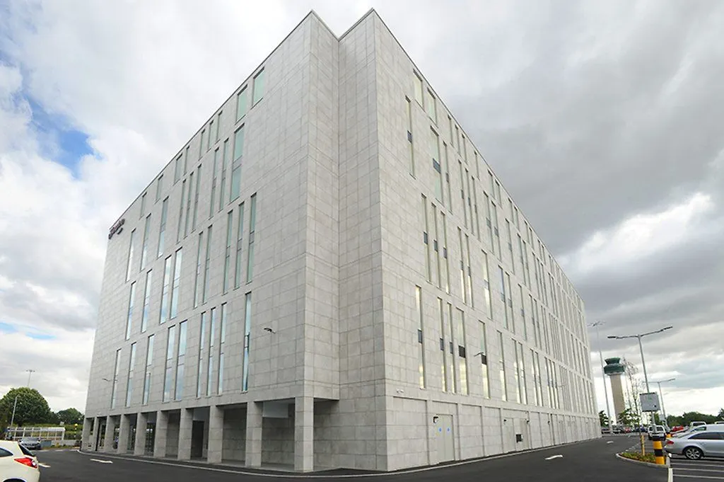 Hampton By Hilton London Stansted Airport Hotel Stansted Mountfitchet 3*,