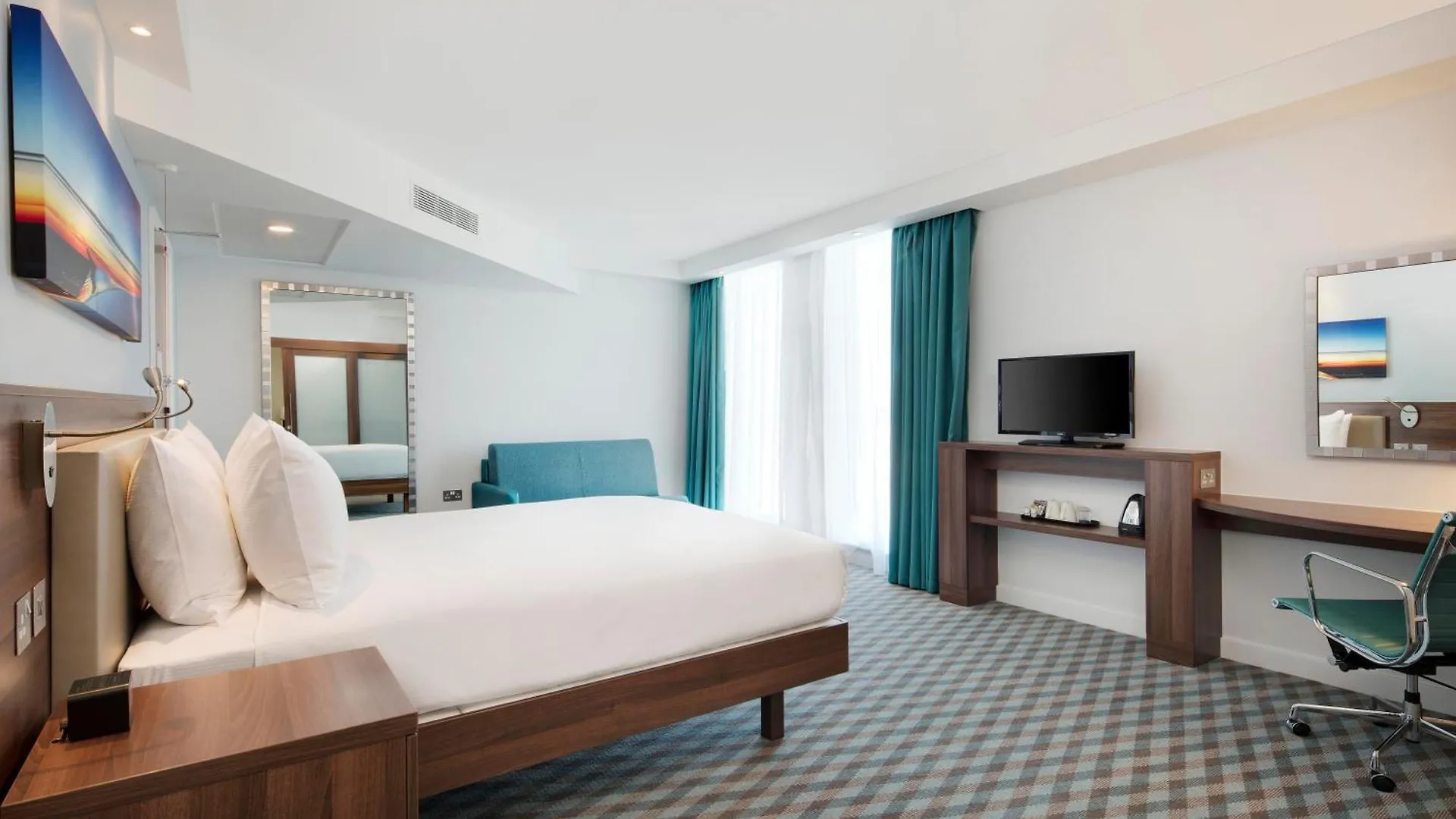 Hotel Hampton By Hilton London Stansted Airport à Stansted Mountfitchet 3*,  Royaume-Uni